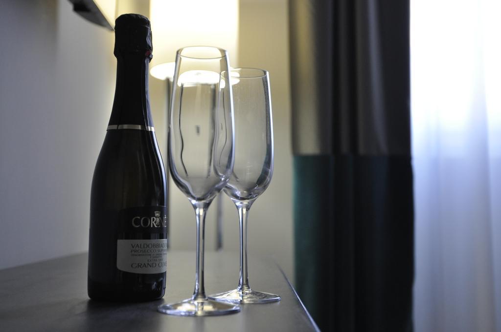 Place 24 Suites & Wellness Rome Room photo